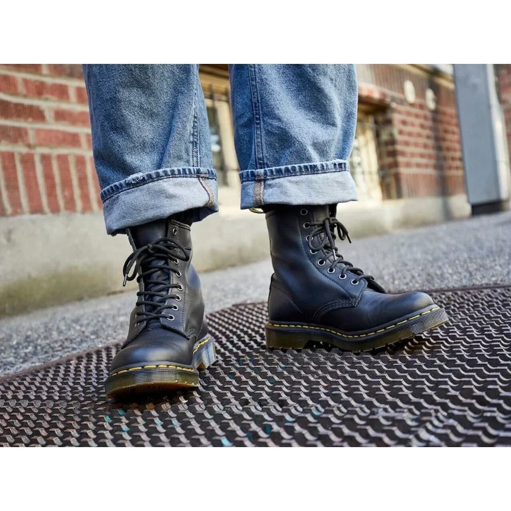 Dr. Martens classic eye